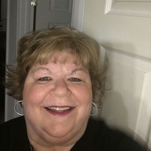 Meet your Posher, Lena